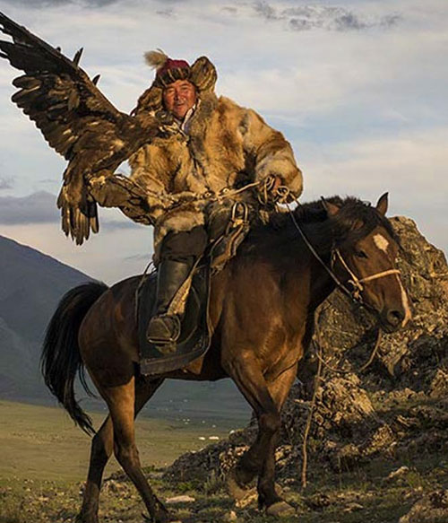 Mongolia eagle hunting tours