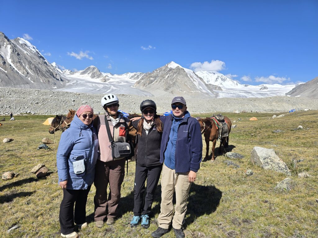 Gobi desert & western Mongolia Mongolia Gobi desert tours Western Mongolia tour Gobi and western Mongolia tour Gobi desert tour Mongolia eagle hunter tour Mongolia Eagle festival tour western Mongolia