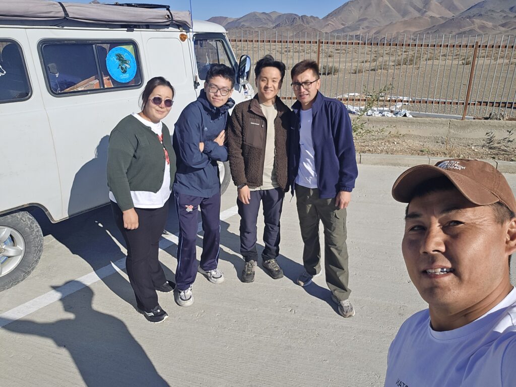 Gobi desert & western Mongolia Mongolia Gobi desert tours Western Mongolia tour Gobi and western Mongolia tour Gobi desert tour Mongolia eagle hunter tour Mongolia Eagle festival tour western Mongolia