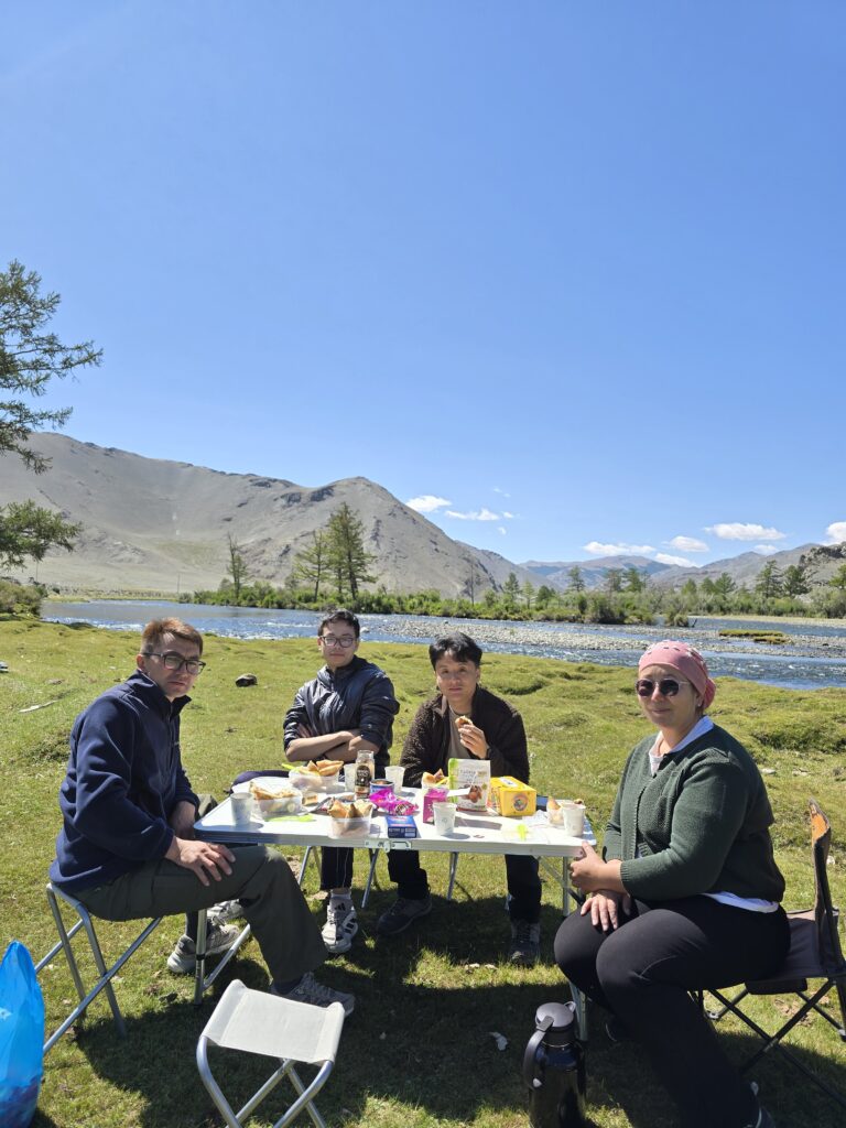 Gobi desert & western Mongolia Mongolia Gobi desert tours Western Mongolia tour Gobi and western Mongolia tour Gobi desert tour Mongolia eagle hunter tour Mongolia Eagle festival tour western Mongolia