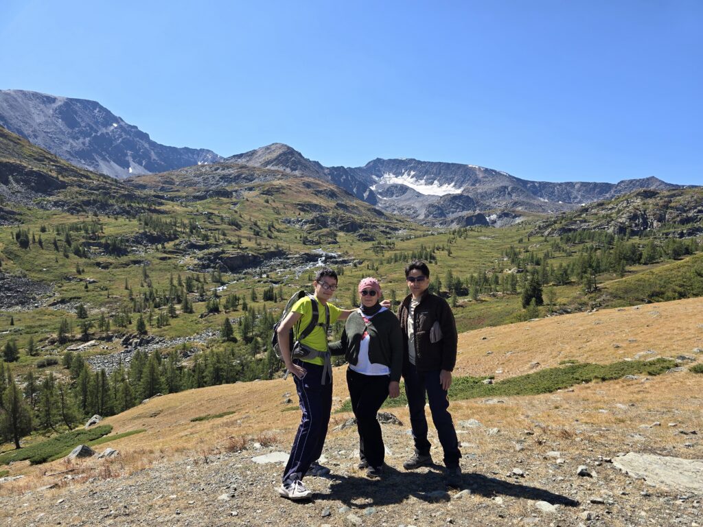 Gobi desert & western Mongolia Mongolia Gobi desert tours Western Mongolia tour Gobi and western Mongolia tour Gobi desert tour Mongolia eagle hunter tour Mongolia Eagle festival tour western Mongolia