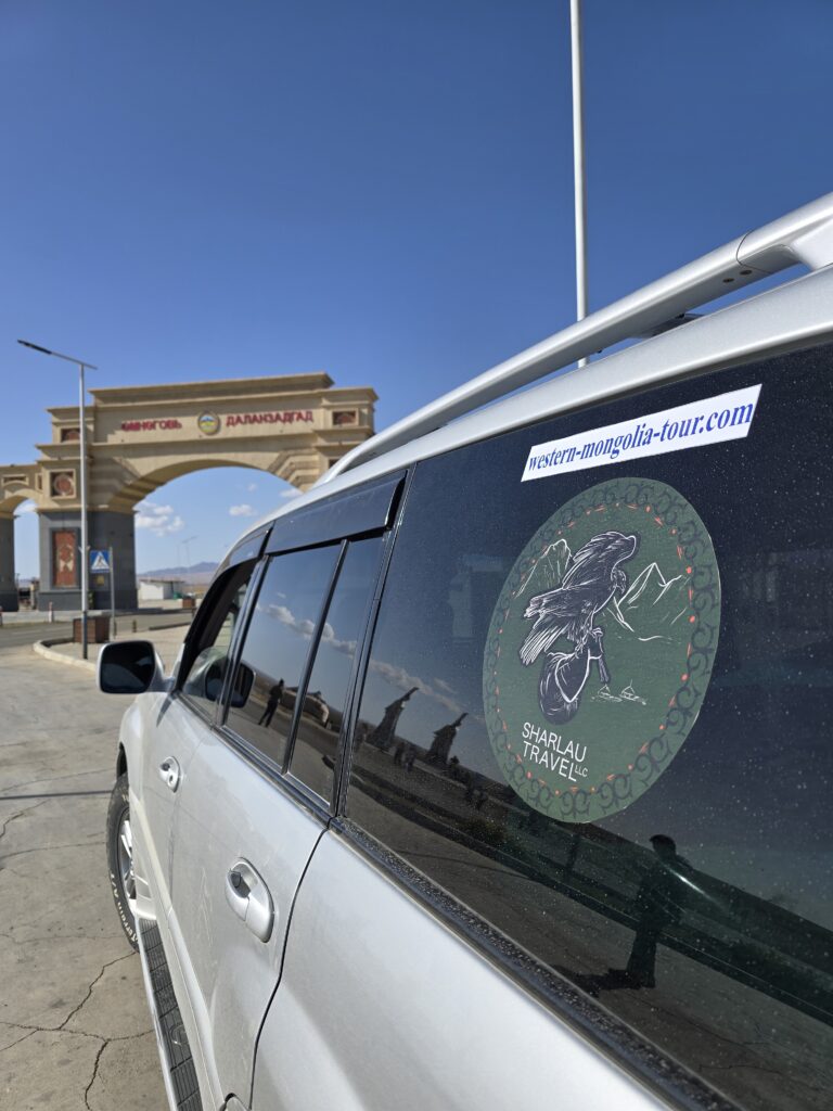 adventure, Mongolia winter migration, horseback eagle hunting, Mongolian Altai tour, nomadic lifestyle Mongolia, Mongolia cultural tour, Mongolia nature photography