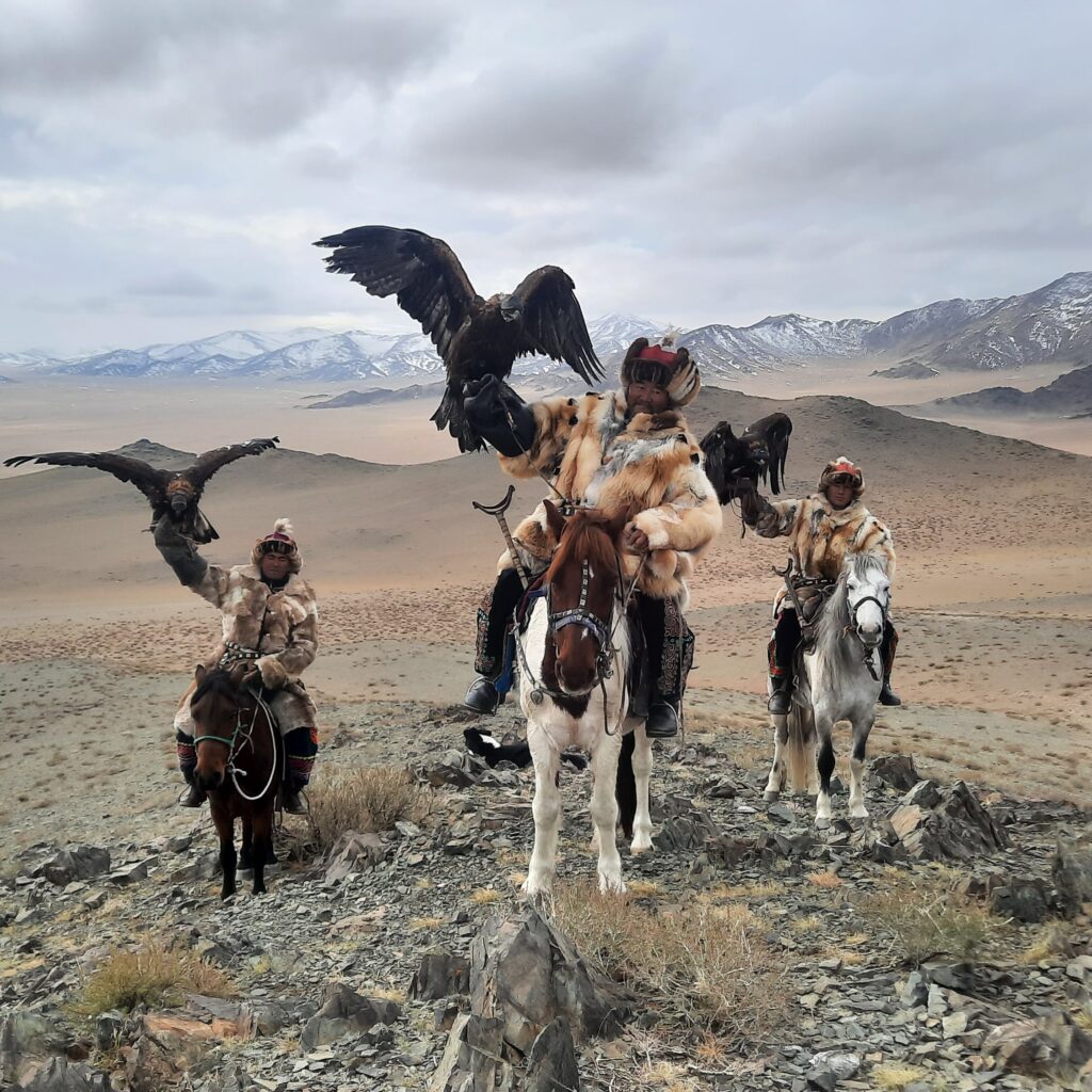 western Mongolia Eagle hunter tour
western Mongolia Golden Eagle festival tour golden eagle hunter toureagle festival tour eagle hunter